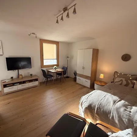 Boho Riverside Retreat * 肯普滕